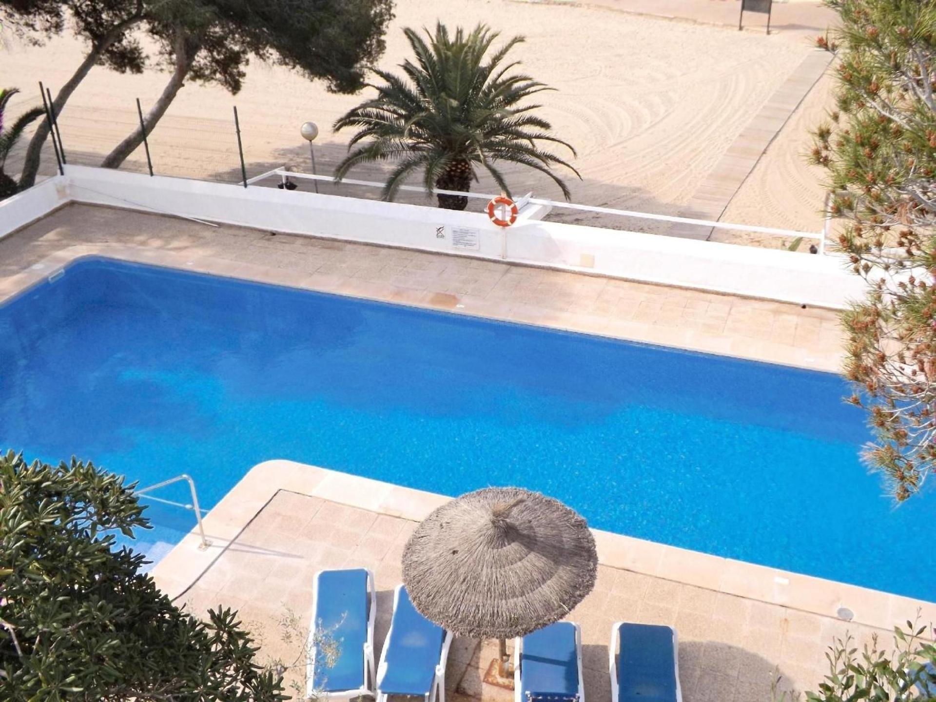 Zentral Gelegen Ferienwohnung In Einer Wohnanlage Mit Gemeinschaftspool, Nur Wenige Meter Vom Meer Entfernt Cala d'Or  Exterior photo